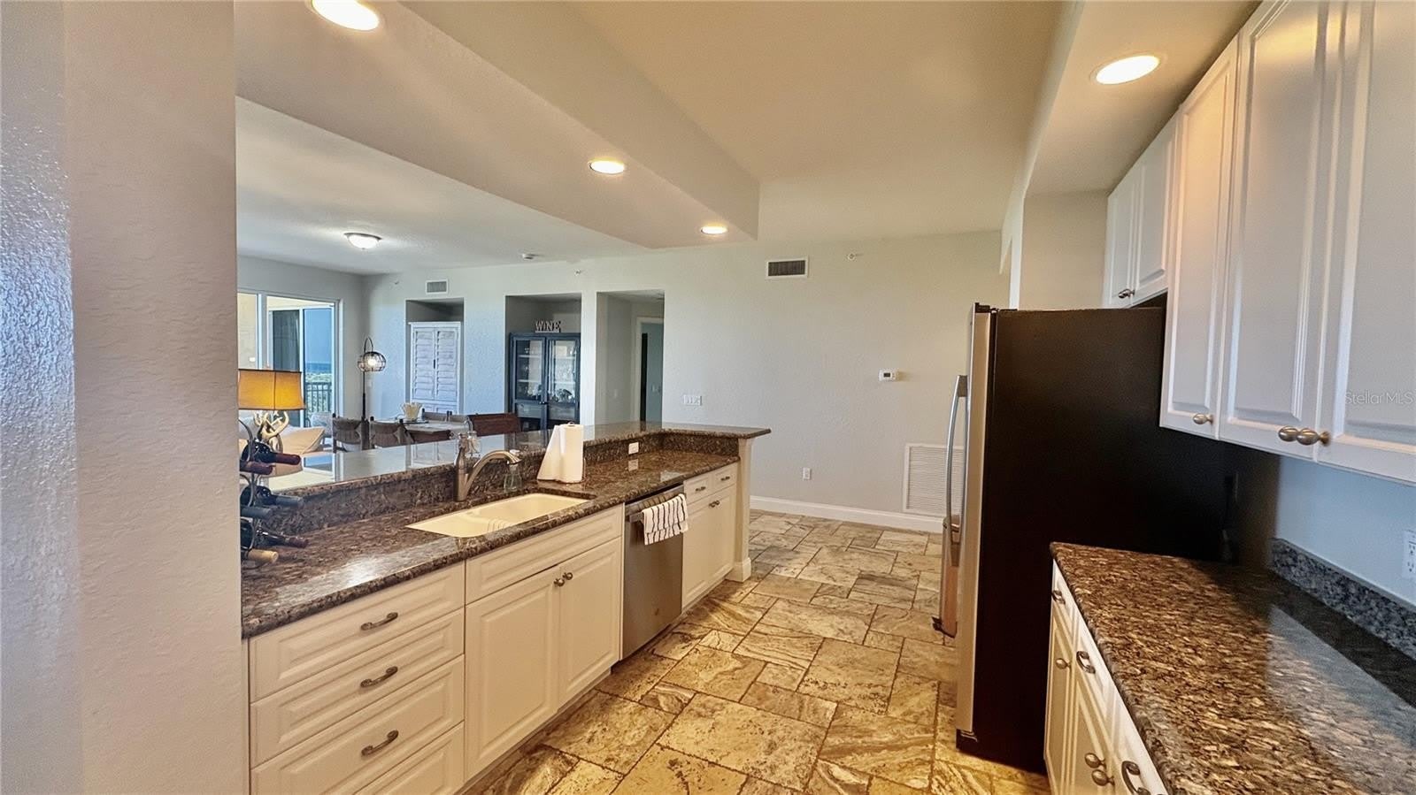 261 MINORCA BEACH WAY 702 – photo 4