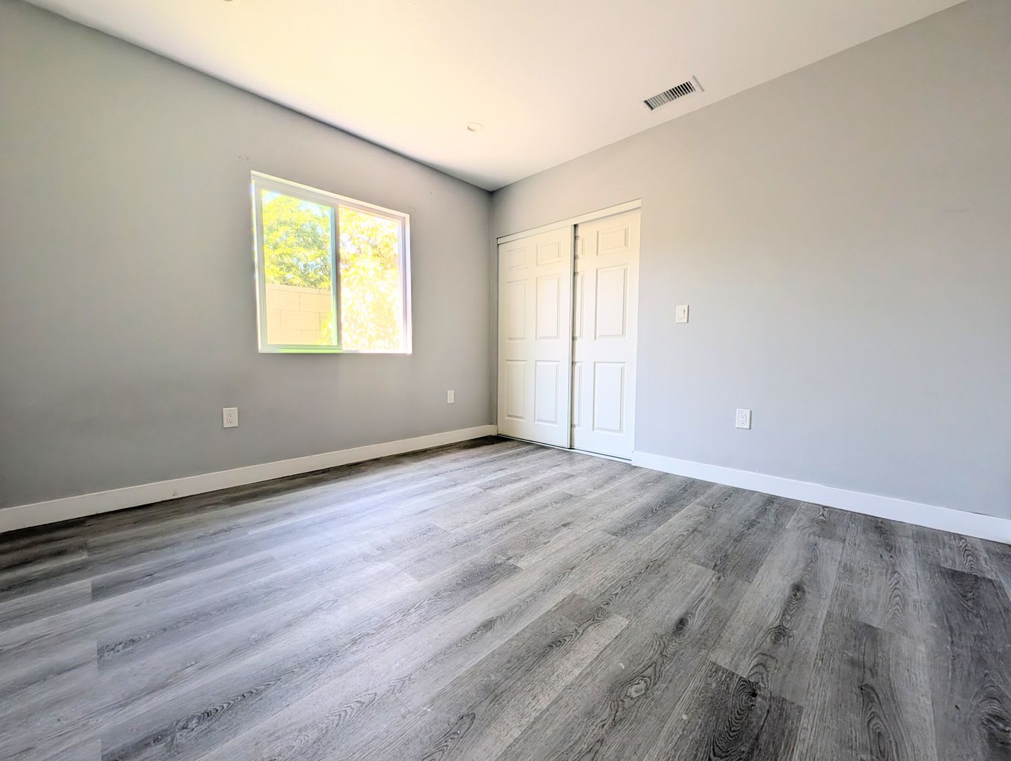 Spacious 3bed 2 Bath Back House – photo 3