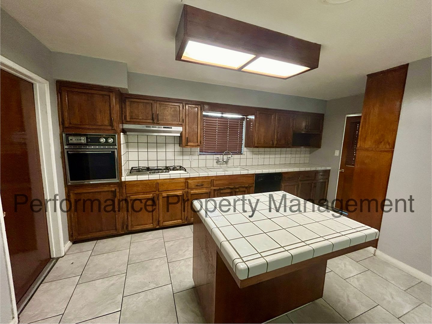 3 Bed/2 Bath SE Bakersfield Home w/ RBP & $0 Deposit Option – photo 4