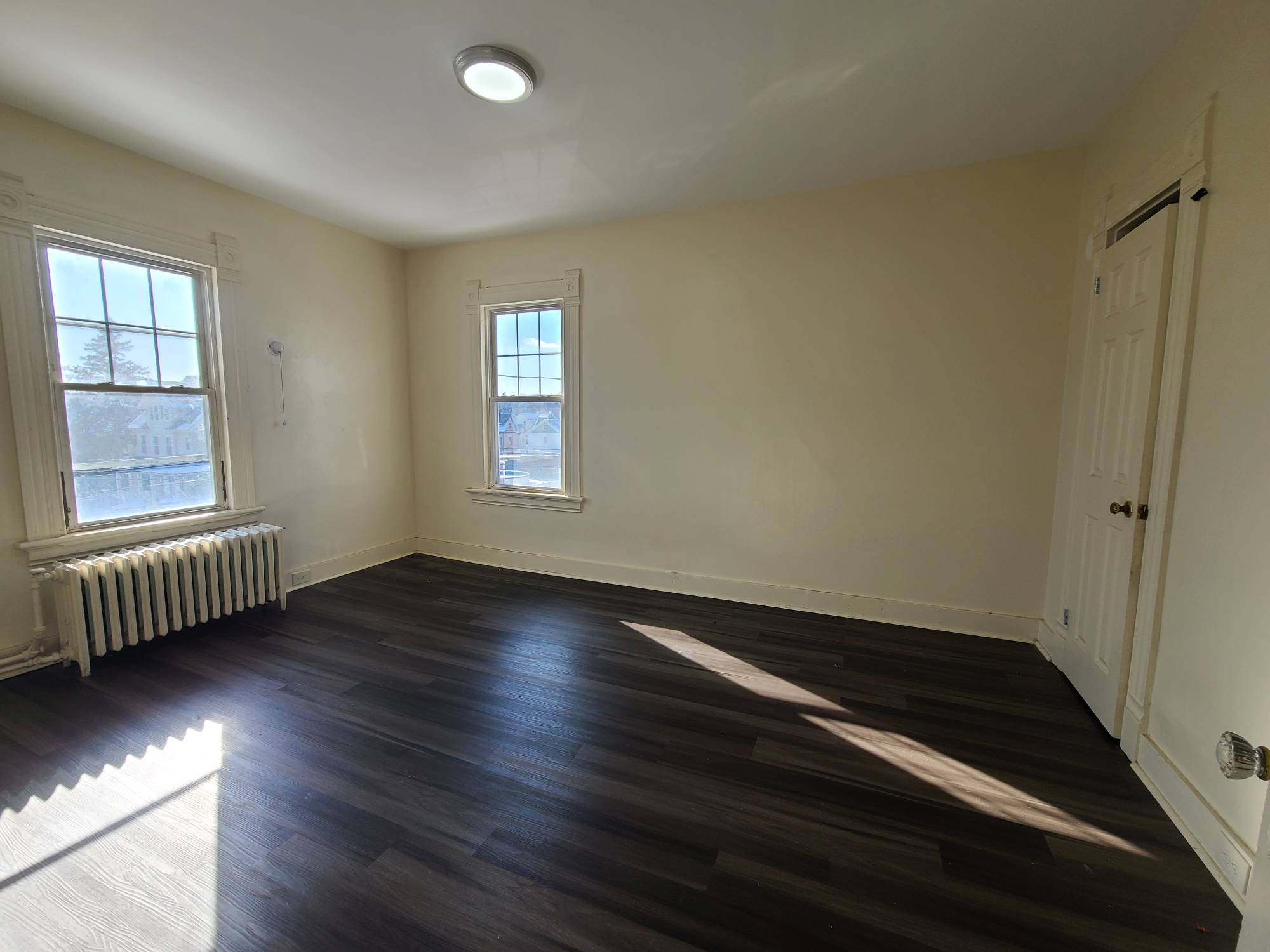 236 Hillside St, 3 – photo 3