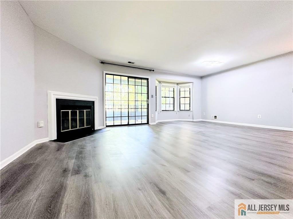 1211 Woodhaven Drive – photo 2