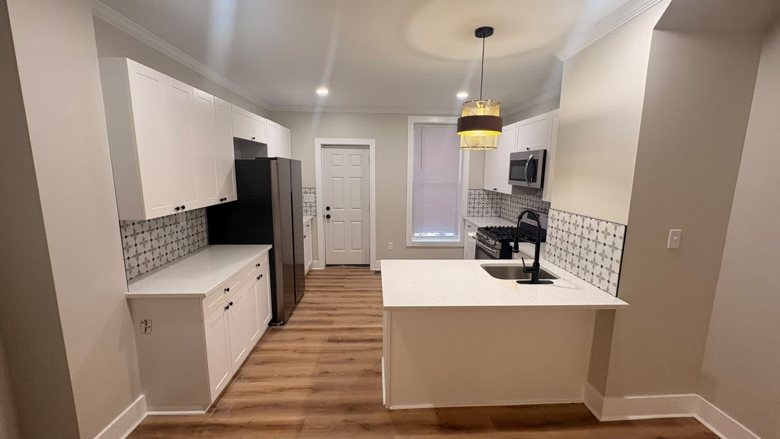 2625 Huntingdon Avenue – photo 4