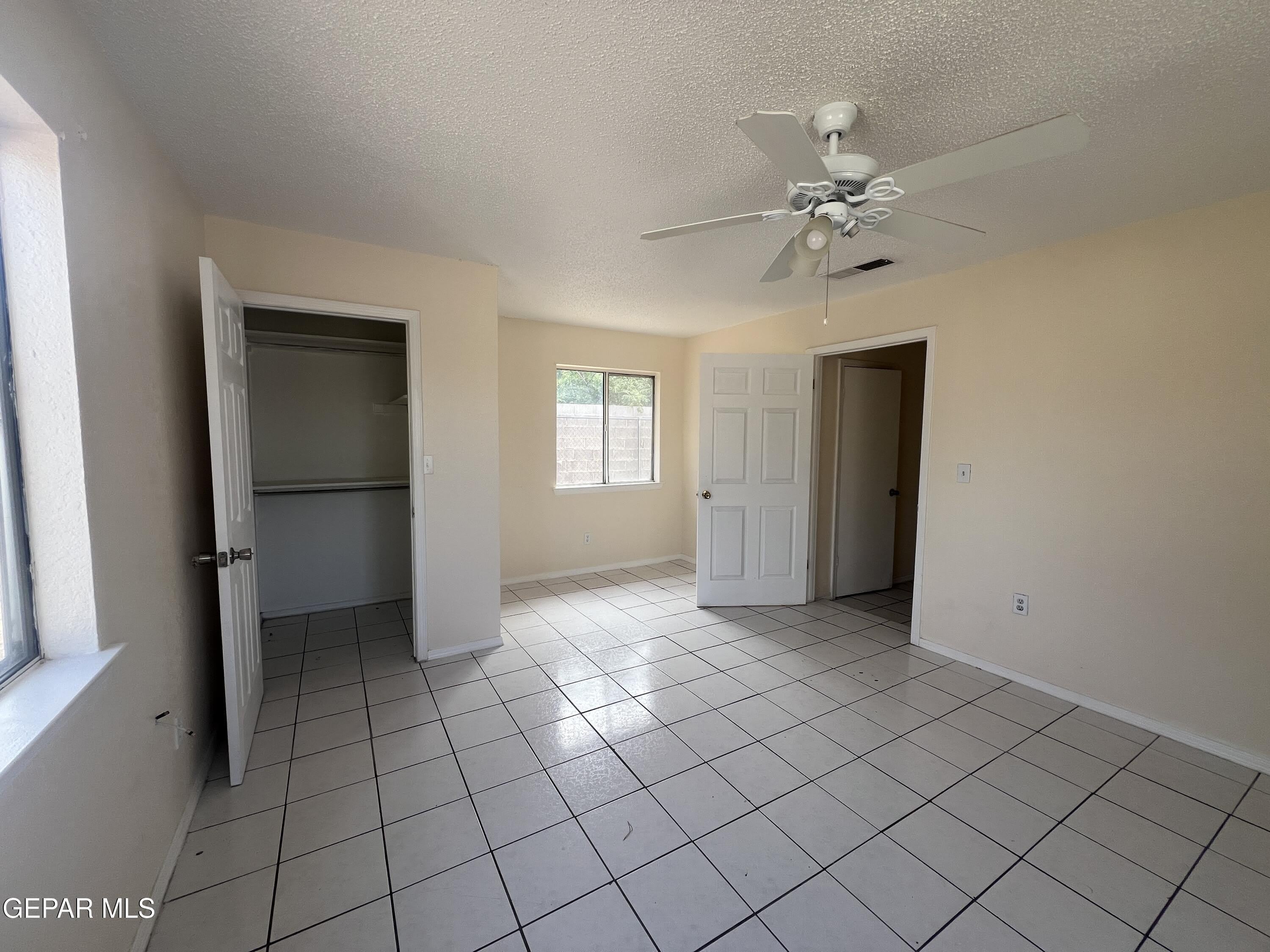 1008 ANTONIO Street – photo 5