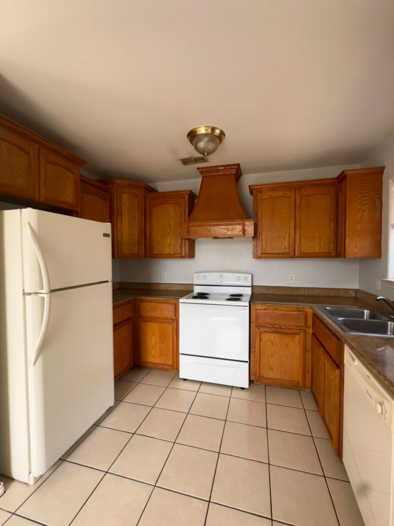 1107 S Palm Dr – photo 2