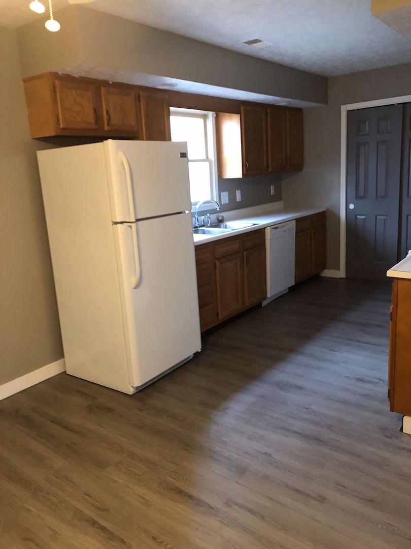 Very Nice 2 Bedroom 1 Bath Duplex – photo 2