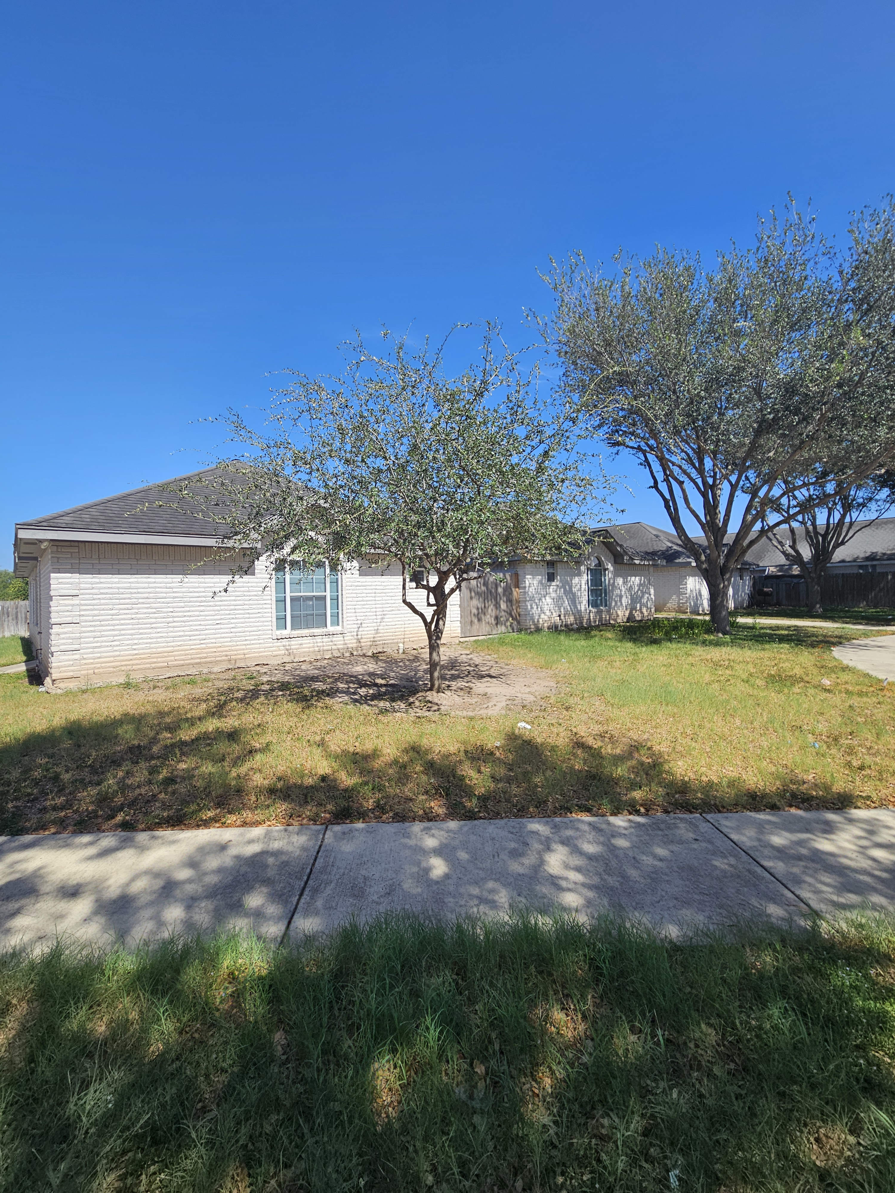 709 La Mancha Drive – photo 2