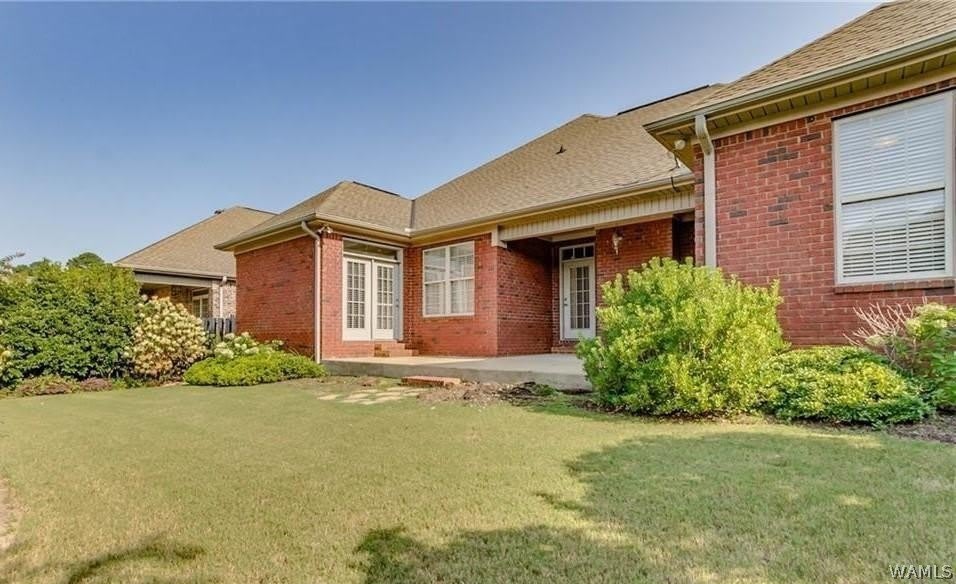 717 Greenbriar Drive – photo 2