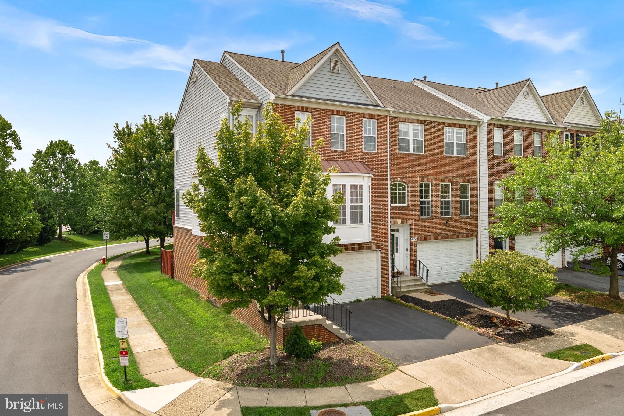 43801 MAISON BLANC Square – photo 4