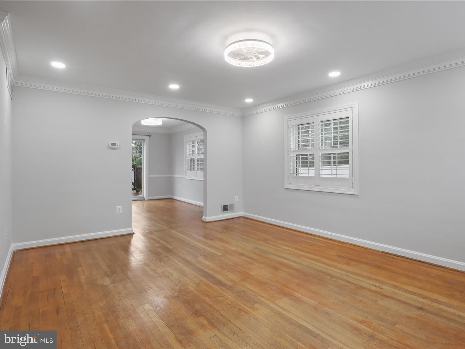 138 CAMBRIDGE Road – photo 2
