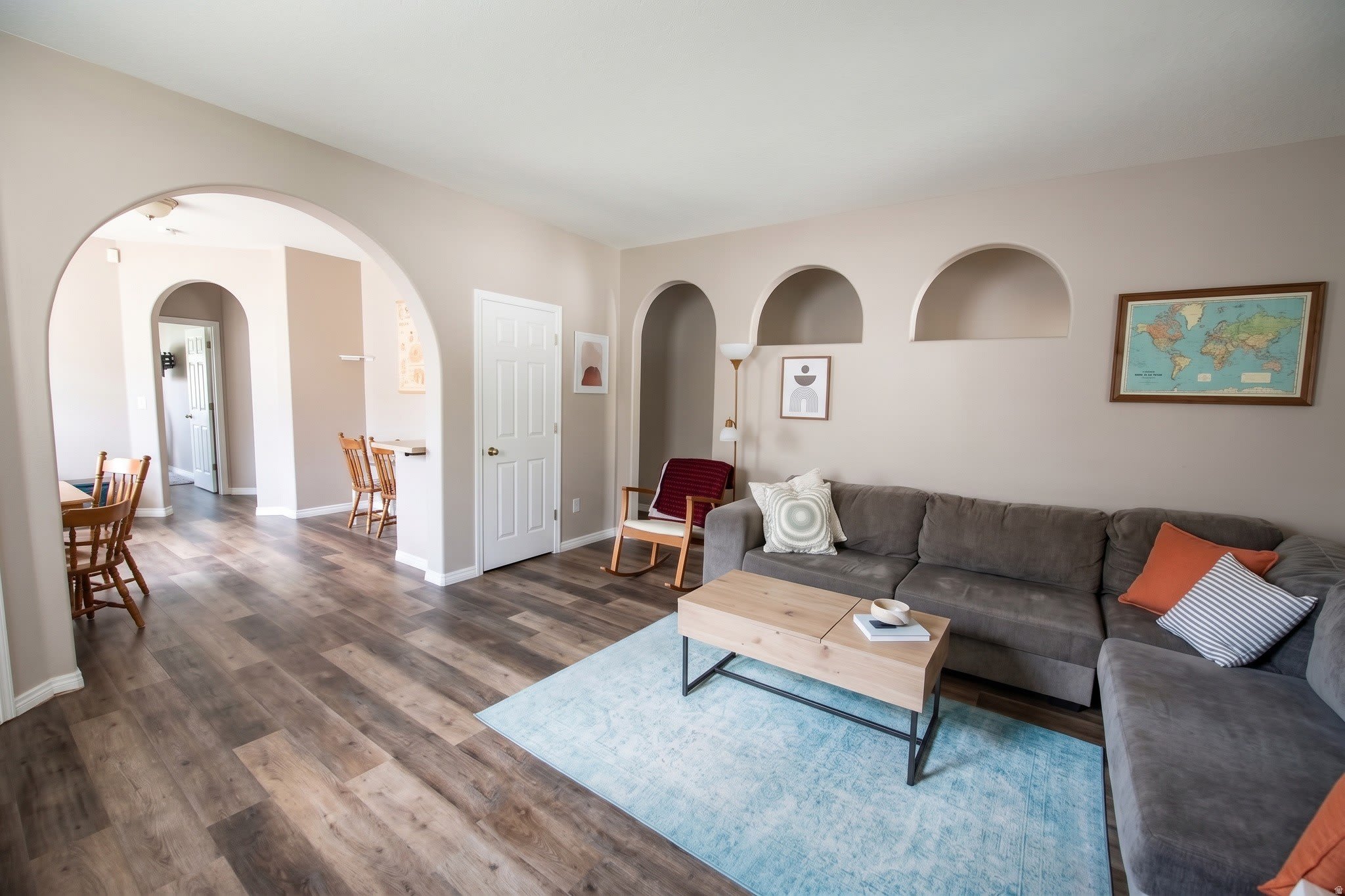 238 N Caleb Dr – photo 2