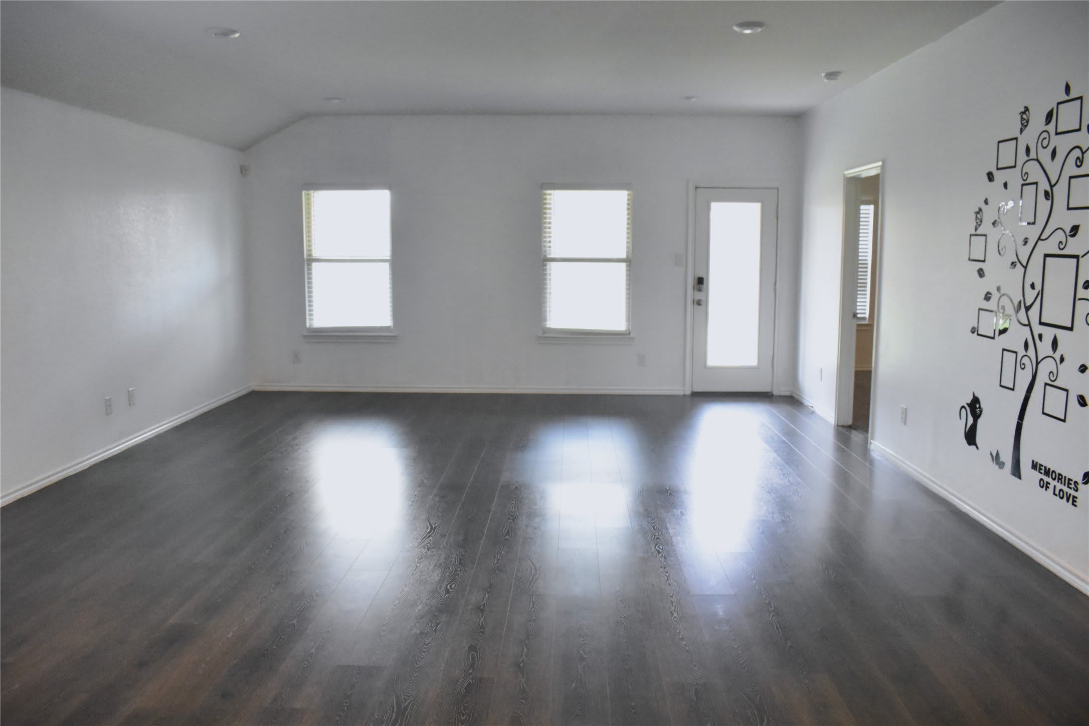 111 Real Quiet Lane – photo 2
