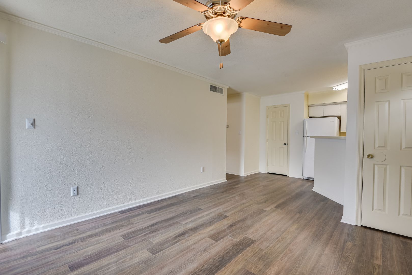 Champions Pines Apartment Homes – photo 5