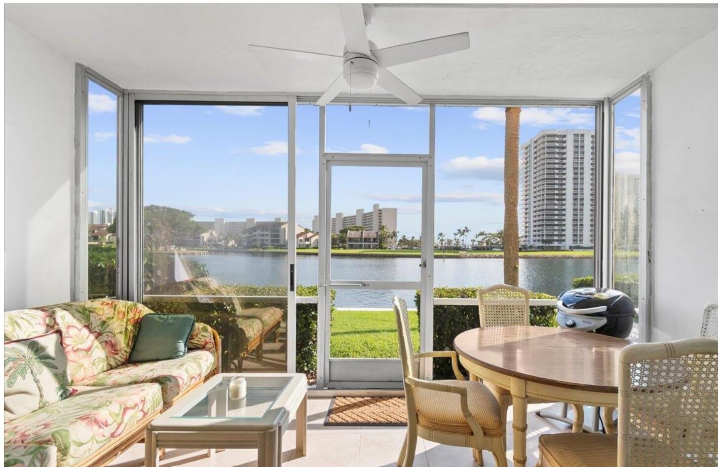 20 YACHT CLUB Drive – photo 1