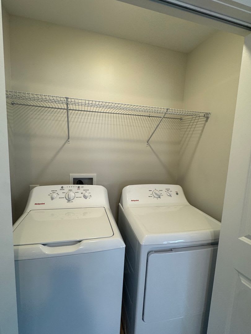 1 2 Month Free Rent Special Totally Remodeled Inside And Out Two Bedroom House Move In Ready Don T Miss Out – photo 5
