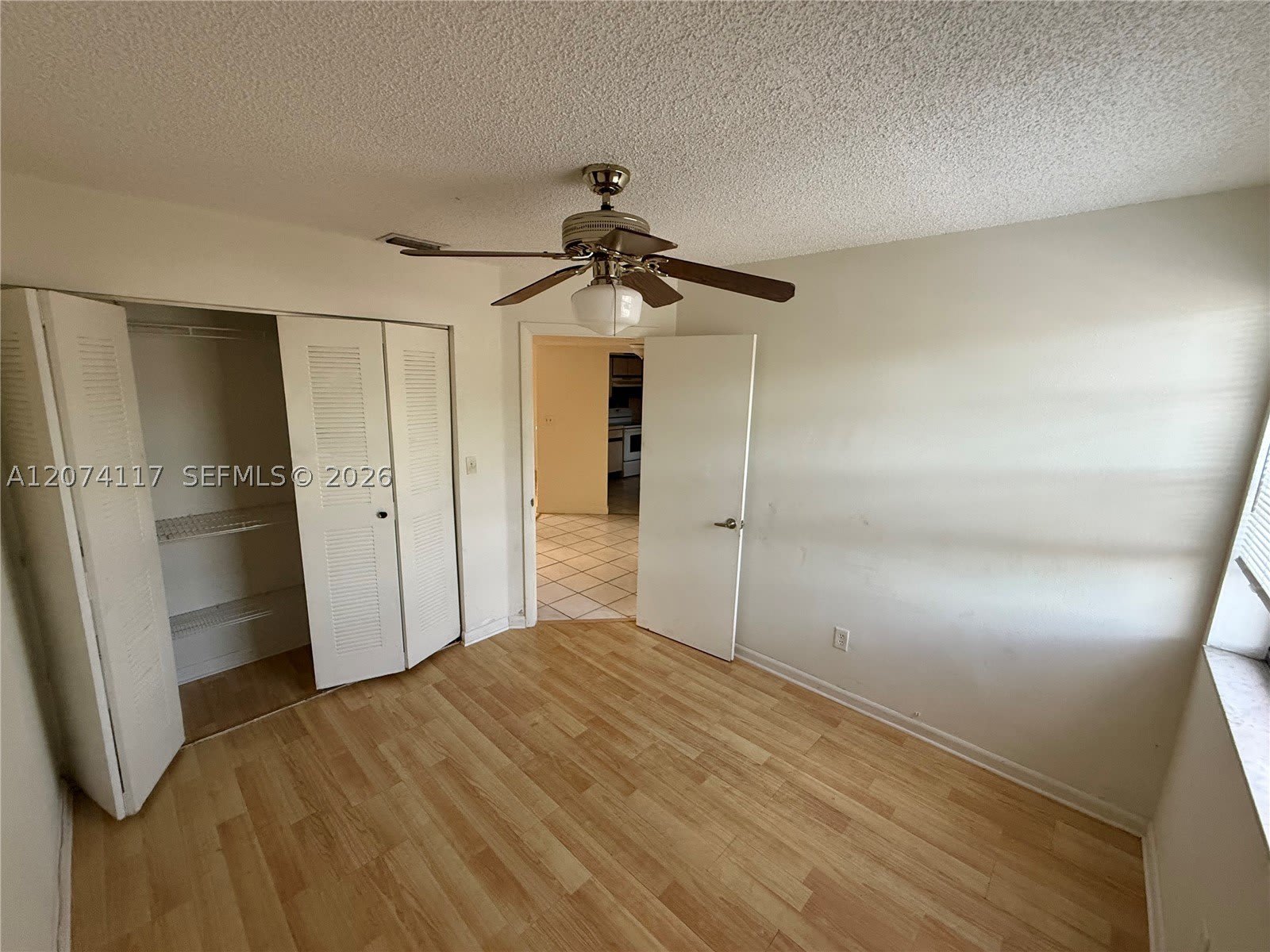 1080 N Franklin Ave – photo 4