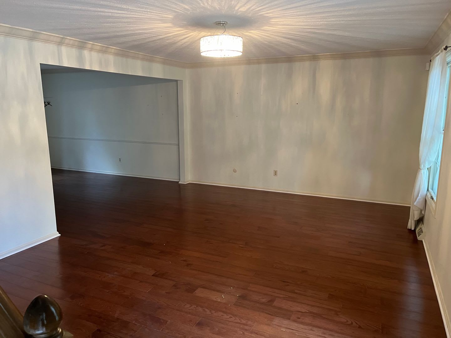 Beautifully Updated 4Bdrm 2 5Bath Home Available In Westlake – photo 2