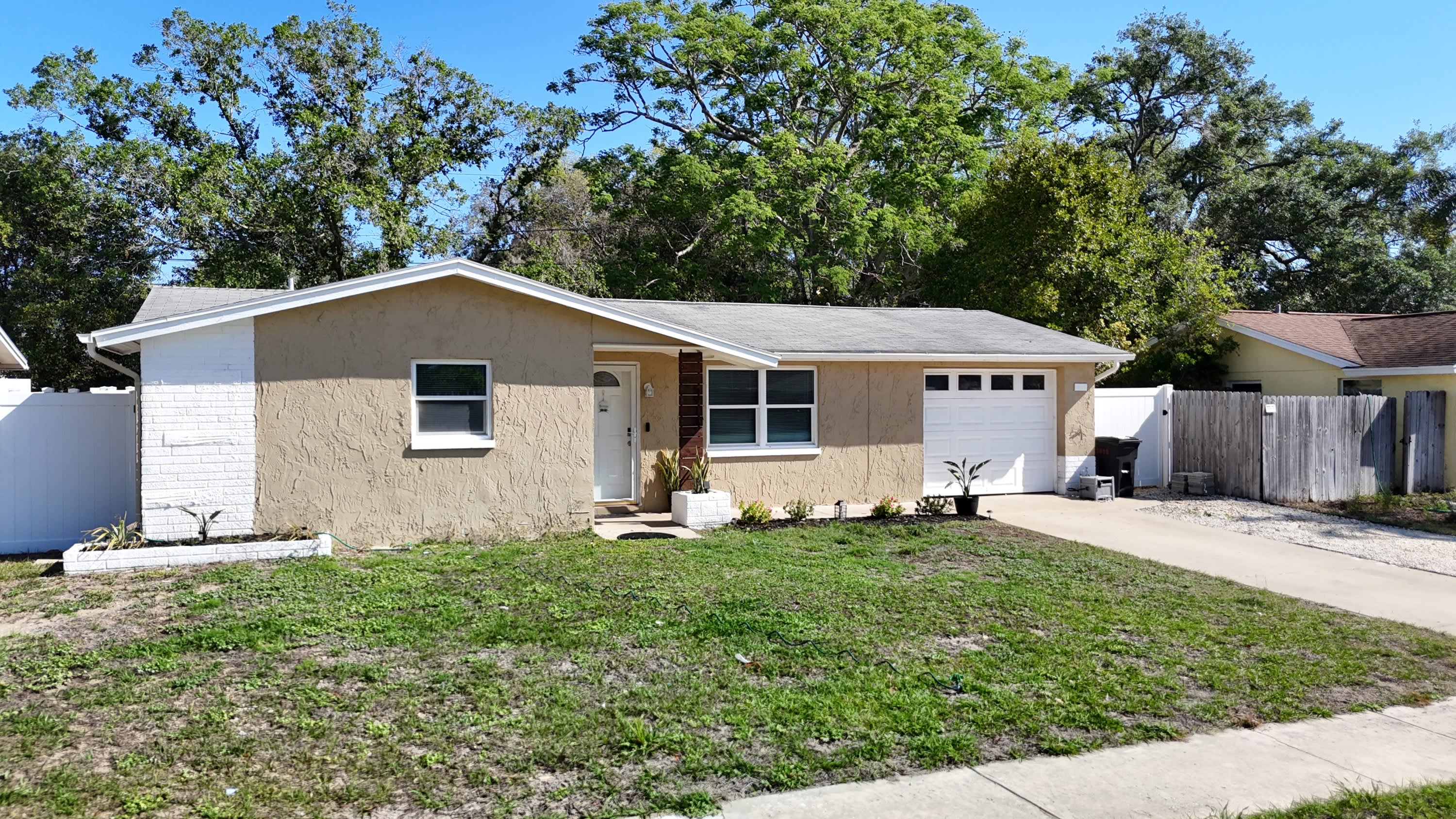 5913 Appletree Road – photo 4