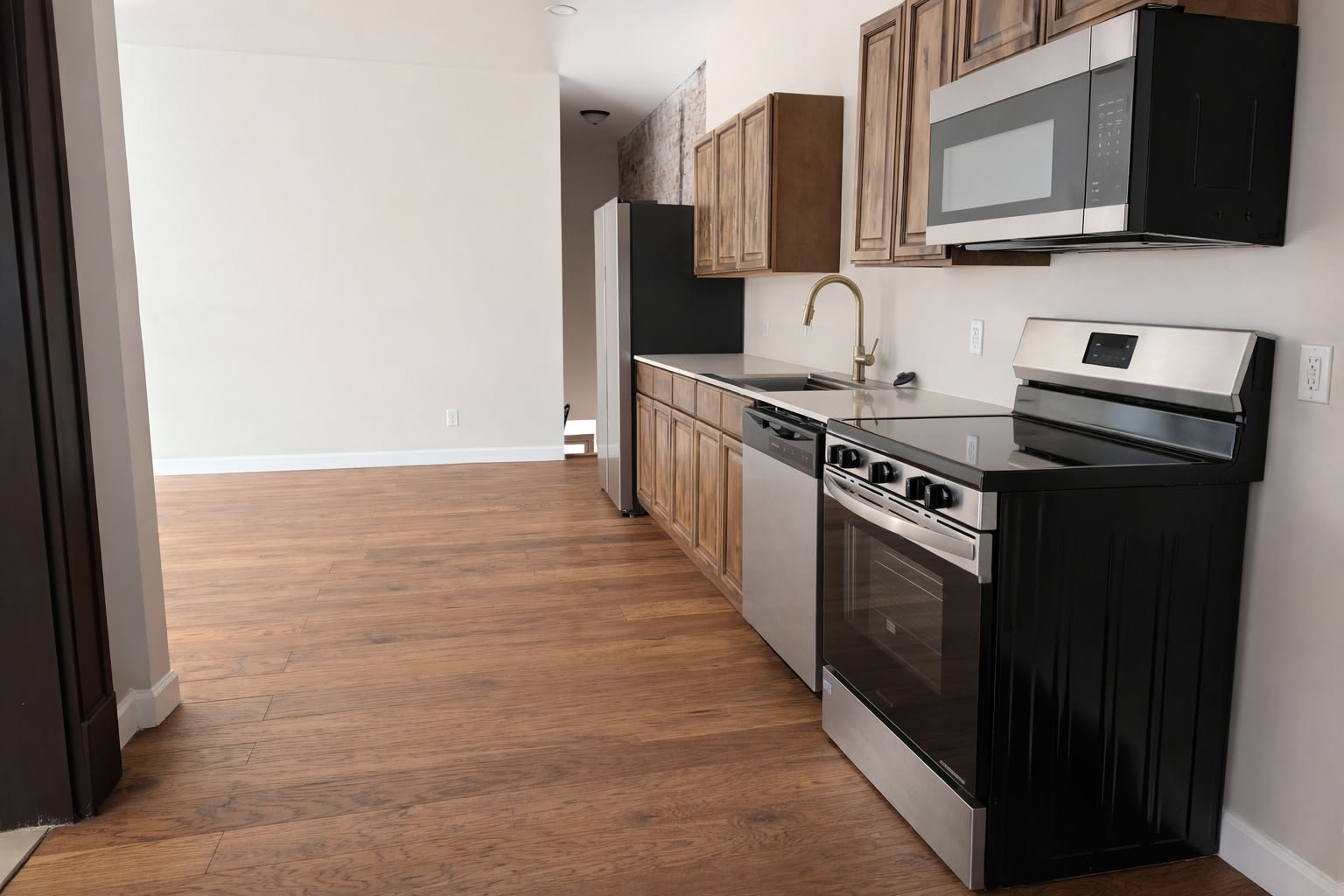 3429 Alberta Street – photo 2