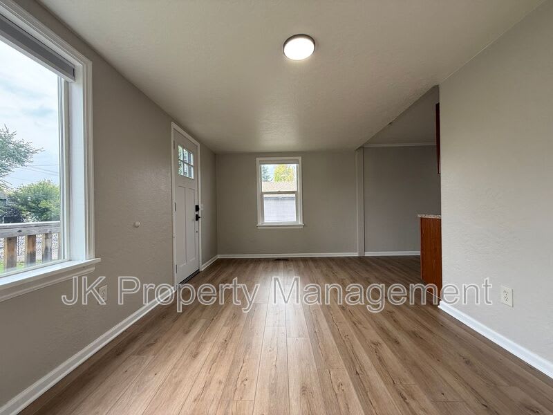 1716 6th Street NW – photo 5