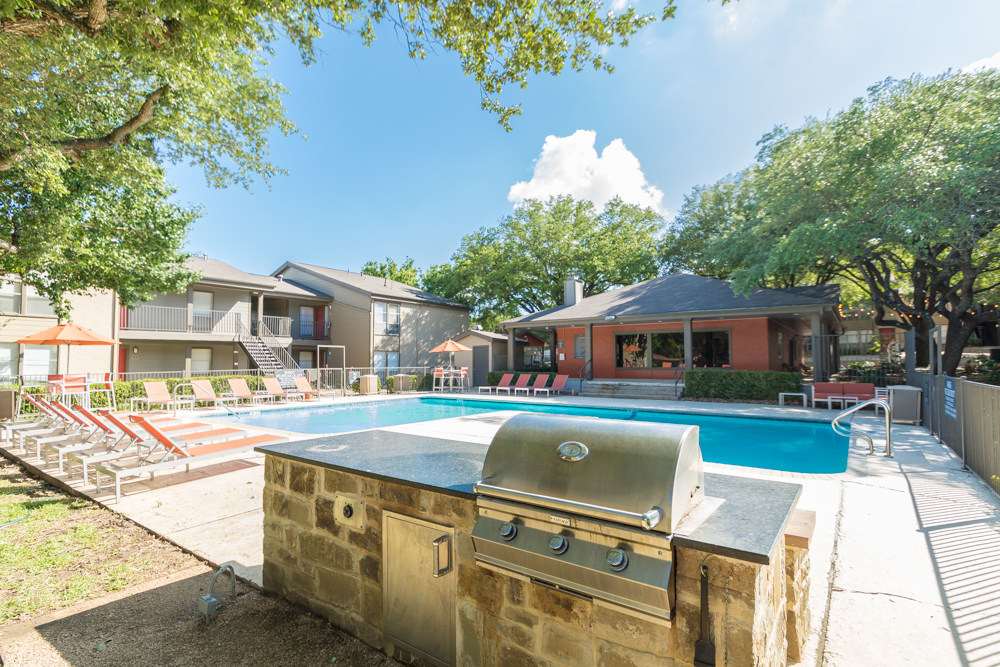 9010 Walnut Springs – photo 4