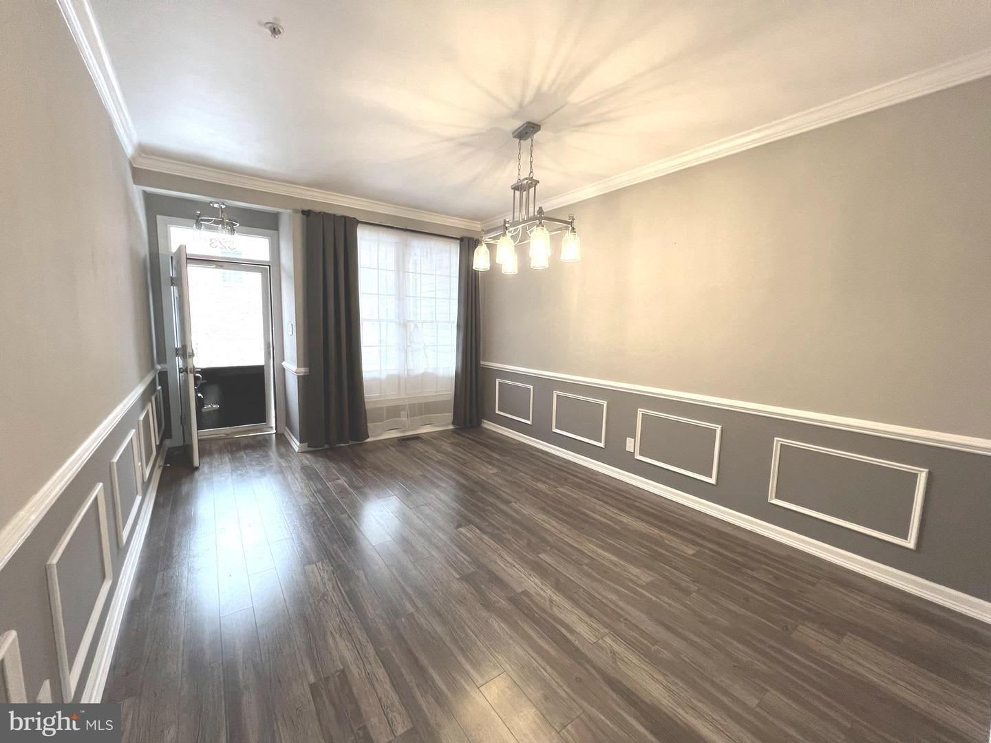 Welcome to this beautiful updated 2-bedroom, 3.5-bathroom townhouse/condo nestled in the heart of Bel Air. – photo 3