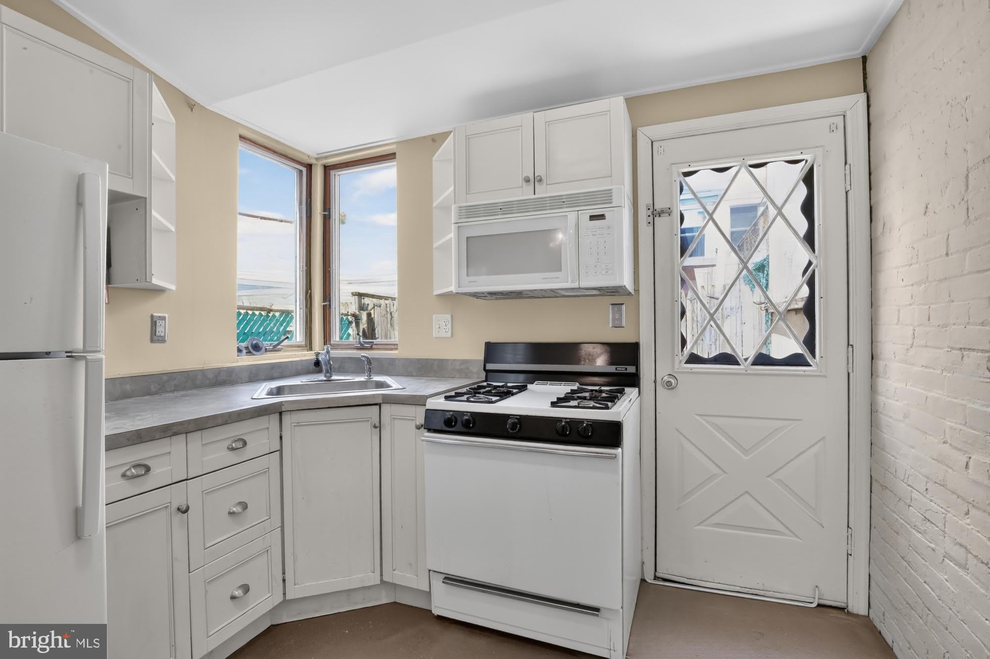 2228 TAGGERT Street – photo 5