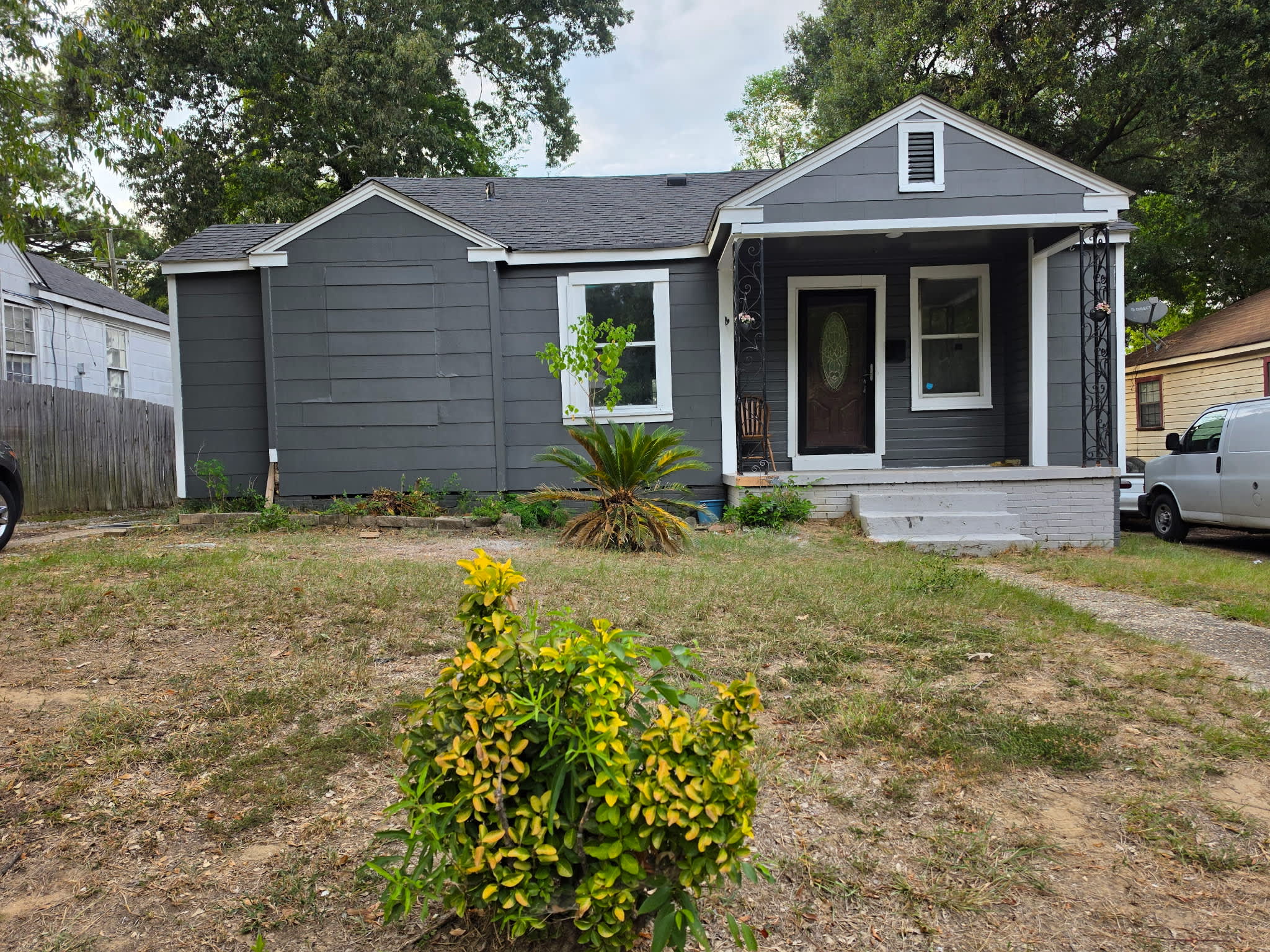 1512 Belwood St – photo 1