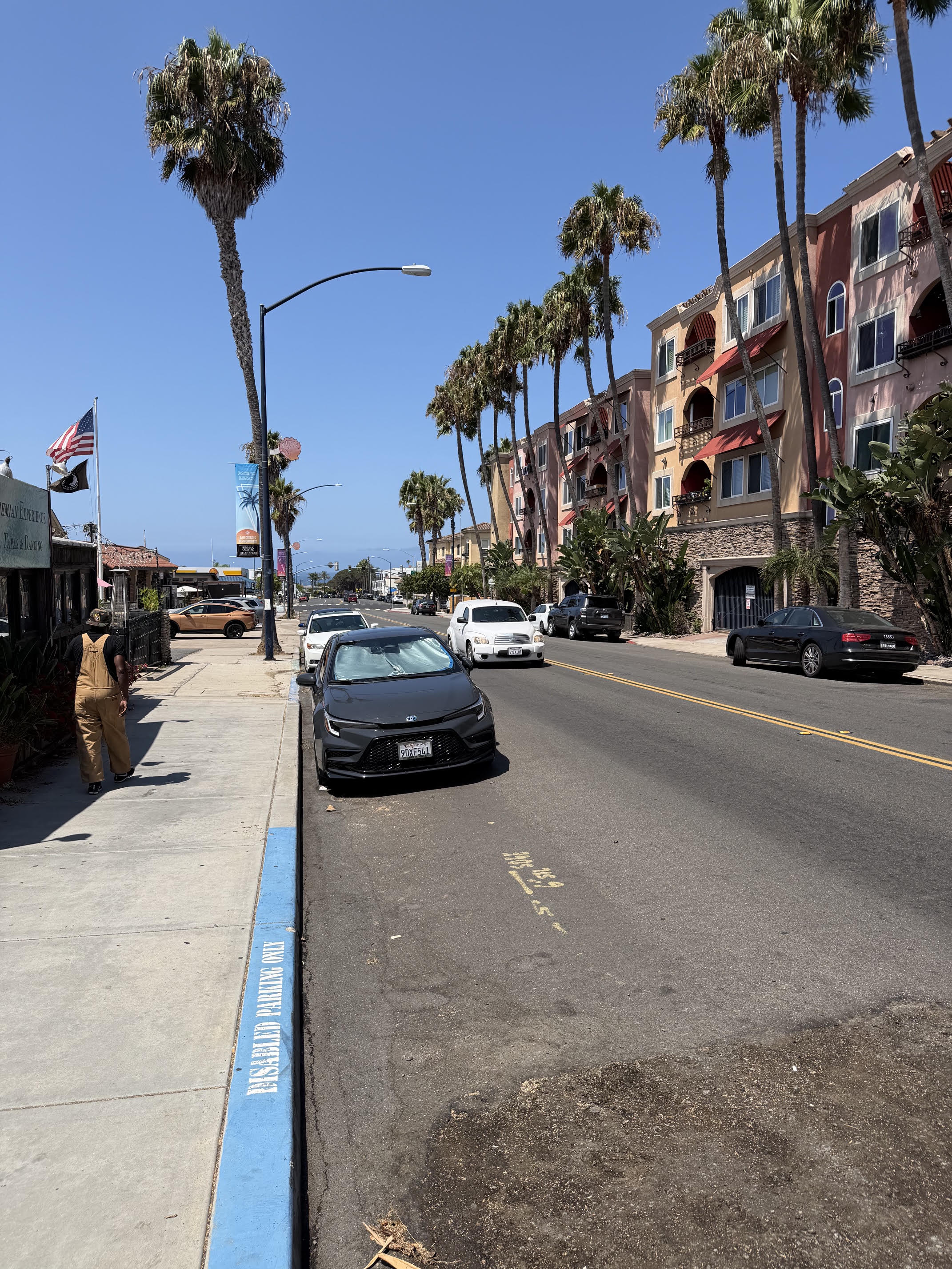 860 Turquoise St – photo 2