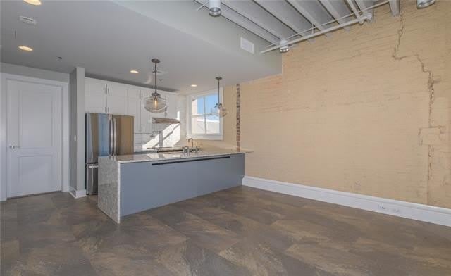 818 HOWARD Avenue – photo 3
