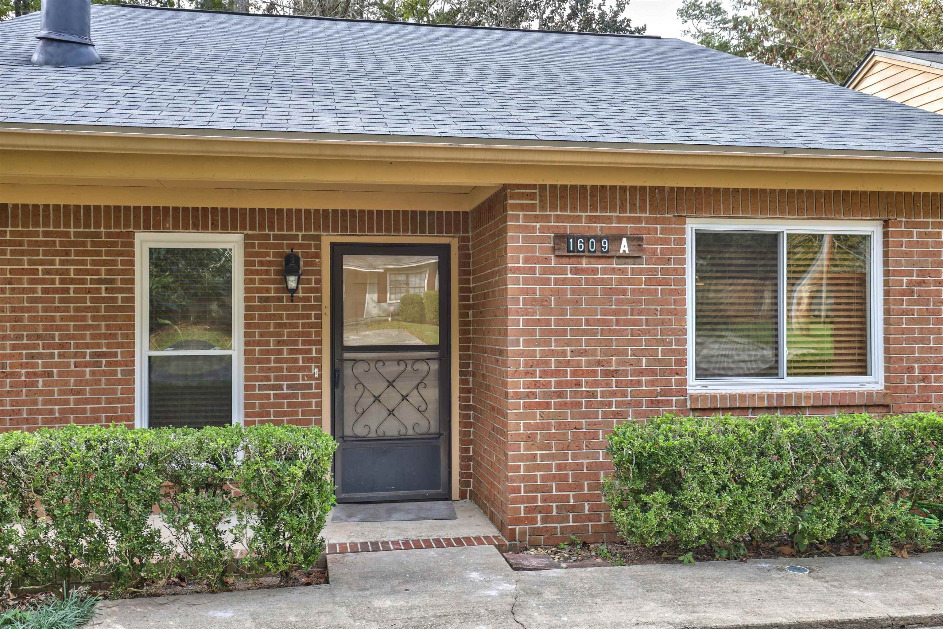 1609 Willow Bend Way – photo 2
