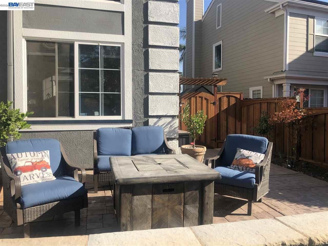 1154 Mulberry Pl – photo 3