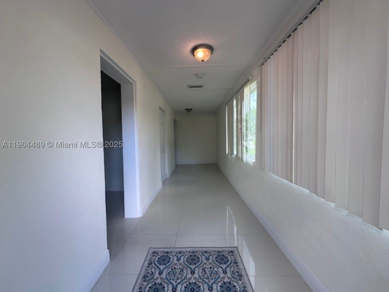 2898 Nw 6Th Ct – photo 2