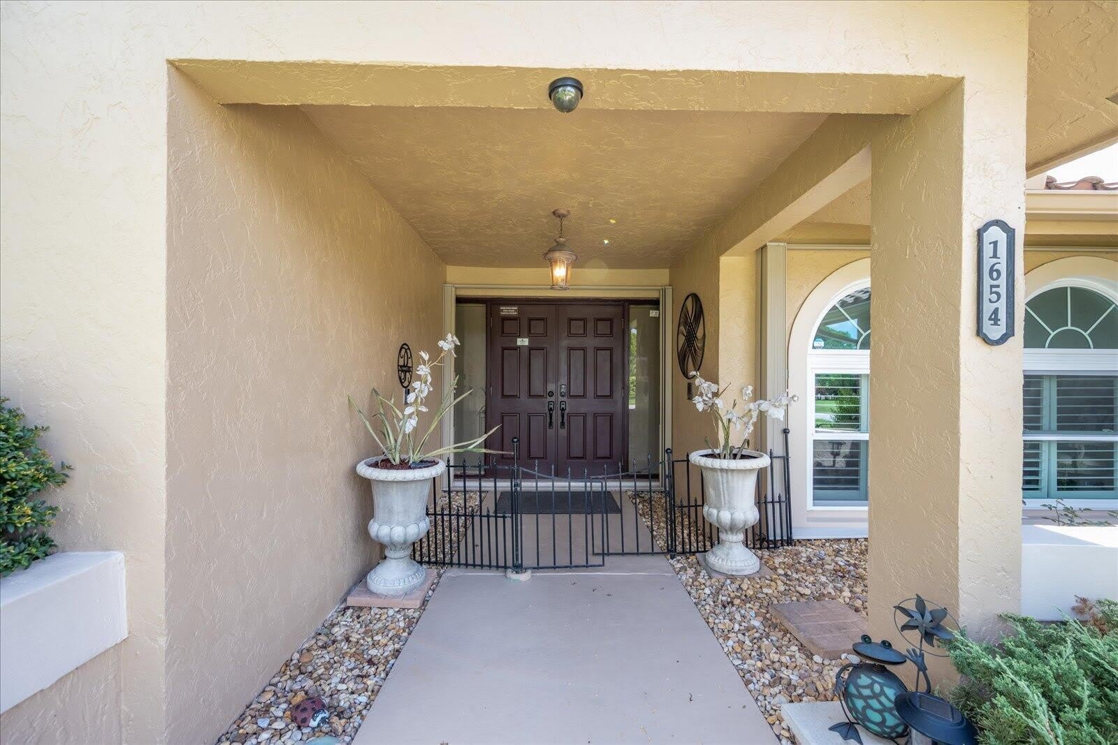 1654 Farmington Circle – photo 4