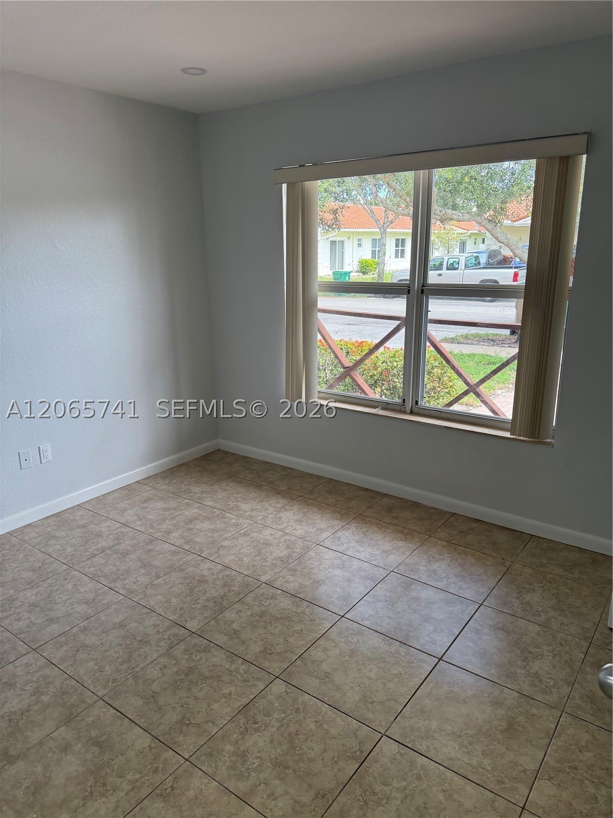 7600 Nw 38Th Ct – photo 5