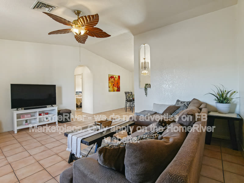 2860 Edgewood Dr – photo 2
