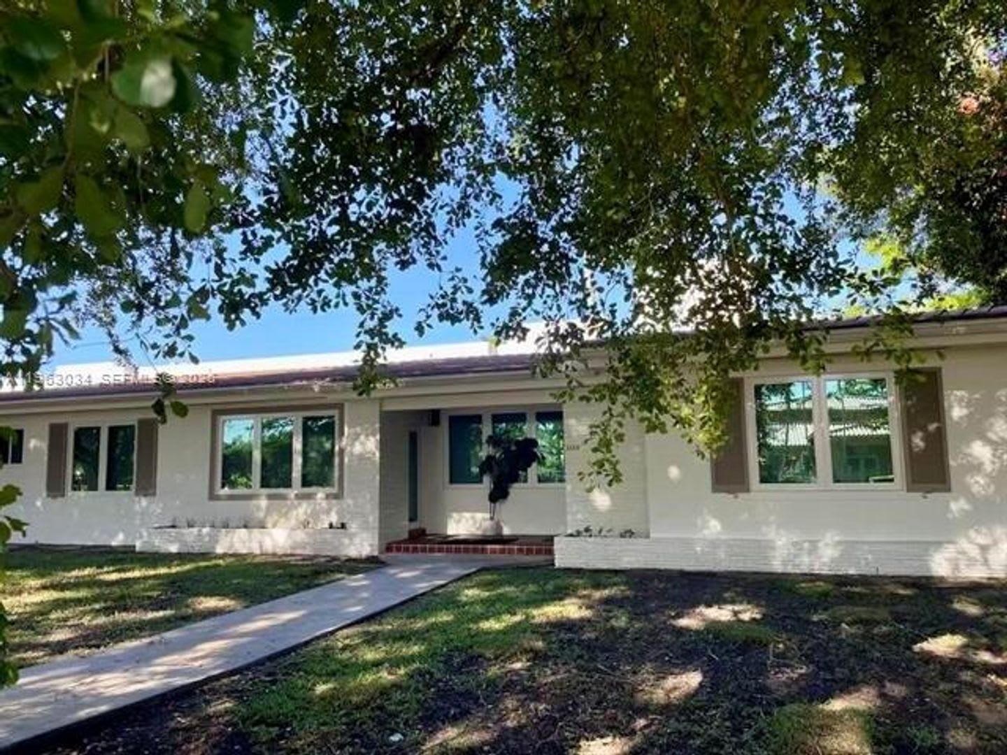 5352 Orduna Dr th 5352, Coral Gables, FL 33146 – photo 2