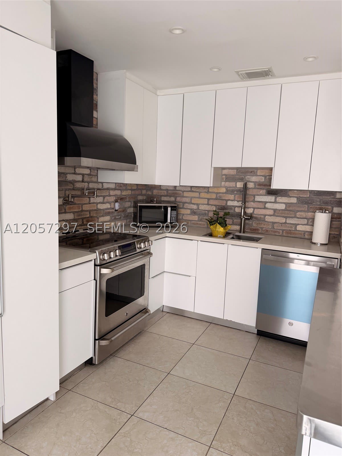 7446 SW 162nd Ct – photo 5