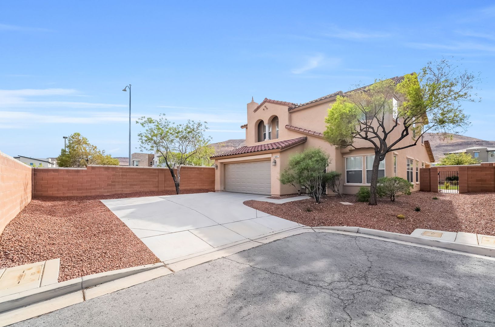 Southwest Las Vegas Home with Loft, Covered Patio & Mountain Views! – photo 2