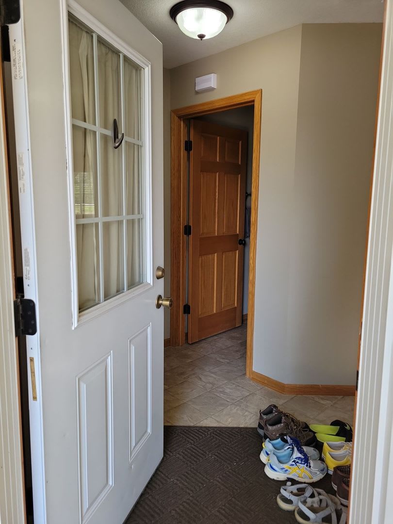 3 Bedroom Townhouse Middle Unit – photo 3