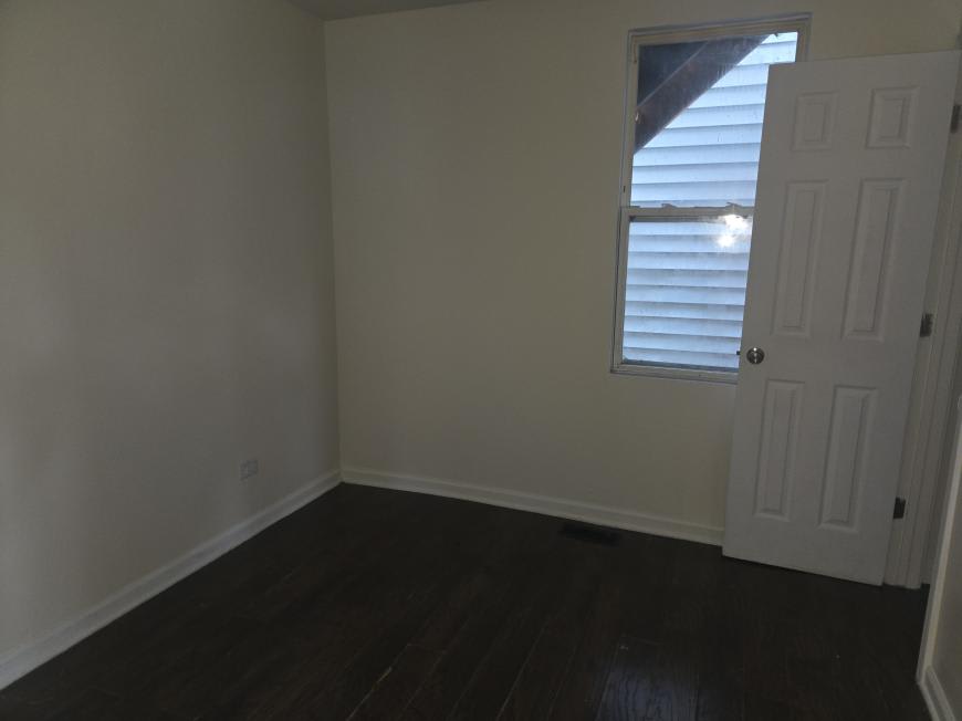 8756 South Exchange Ave. – photo 5
