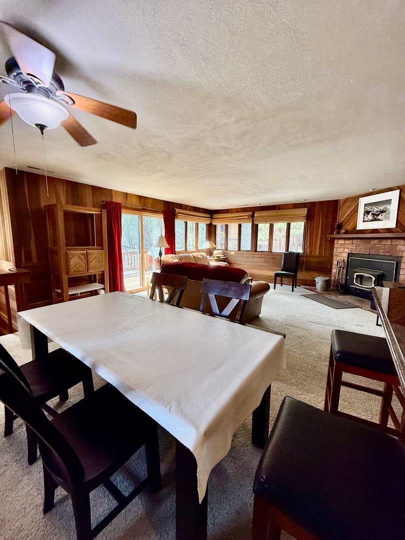 Furnished 3BD/2BA Near Eagle Lodge – photo 2