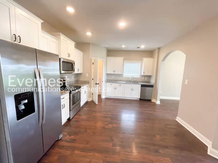 1168 Henry Place Boulevard – photo 5