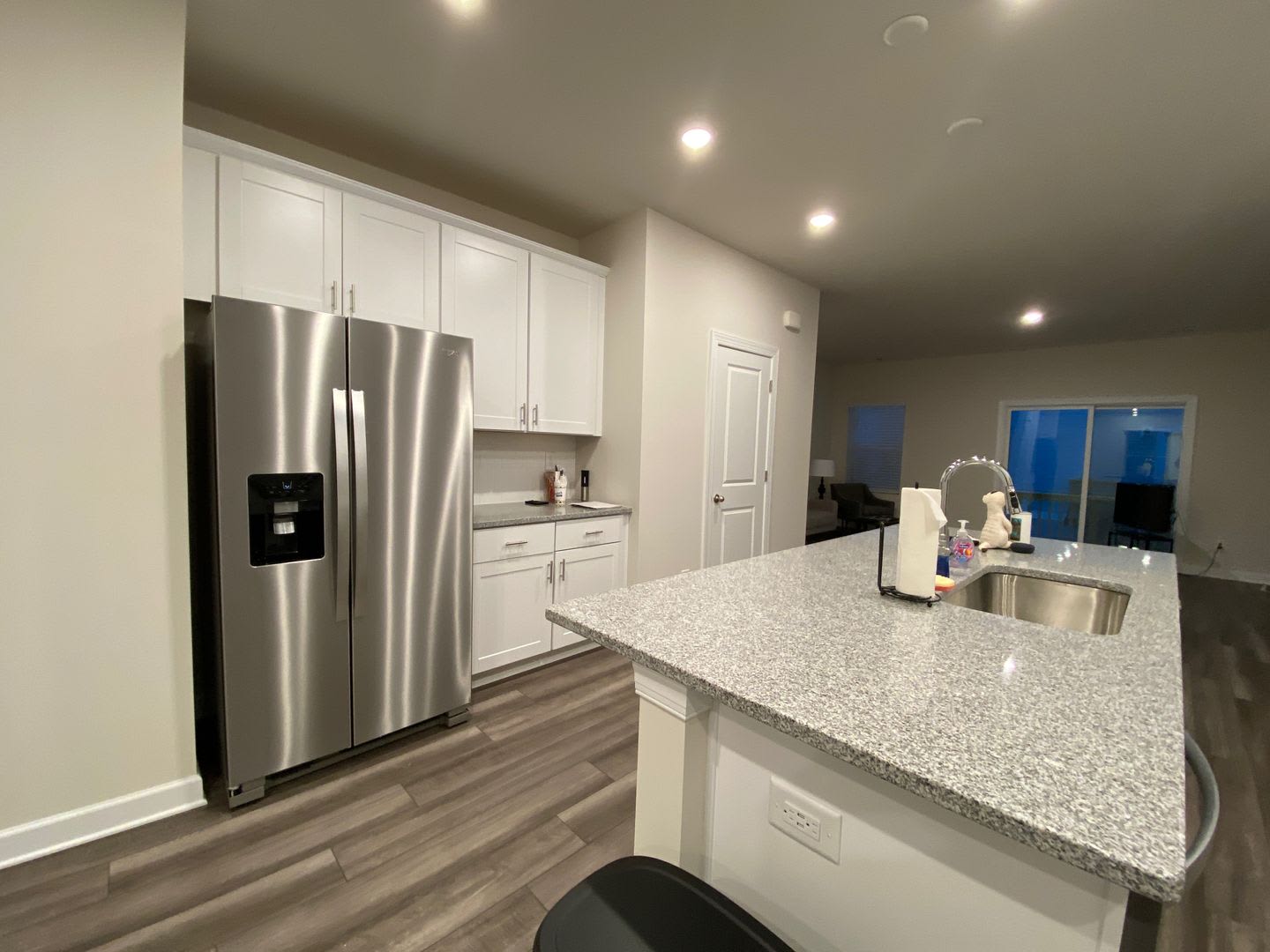 Room in 4 Bedroom Townhome at Memorial Pkwy – photo 4