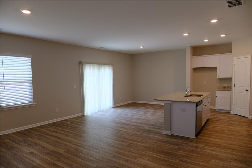 4237 Waxwing Street – photo 2