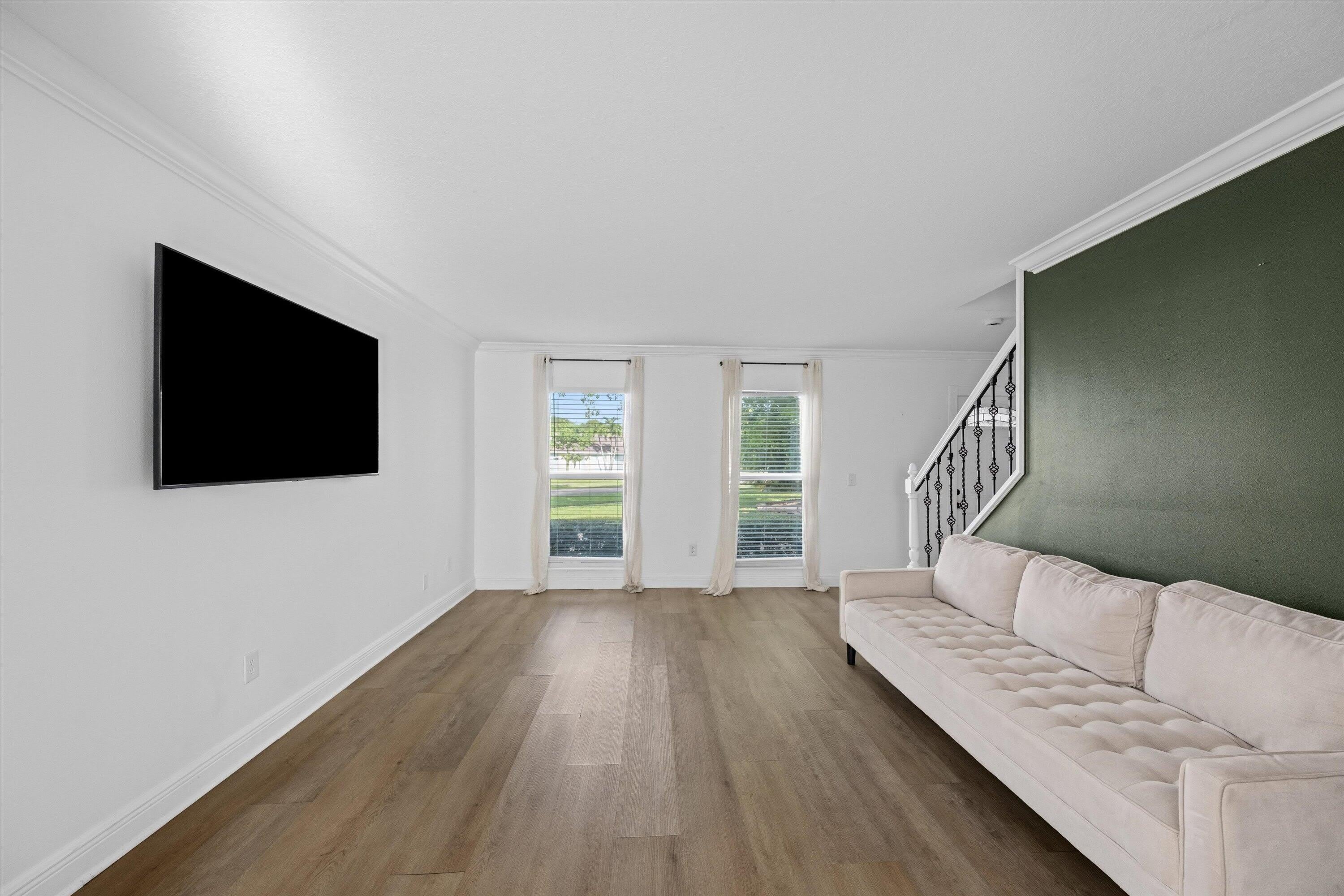 1468 NORTHAMPTON Terrace – photo 3