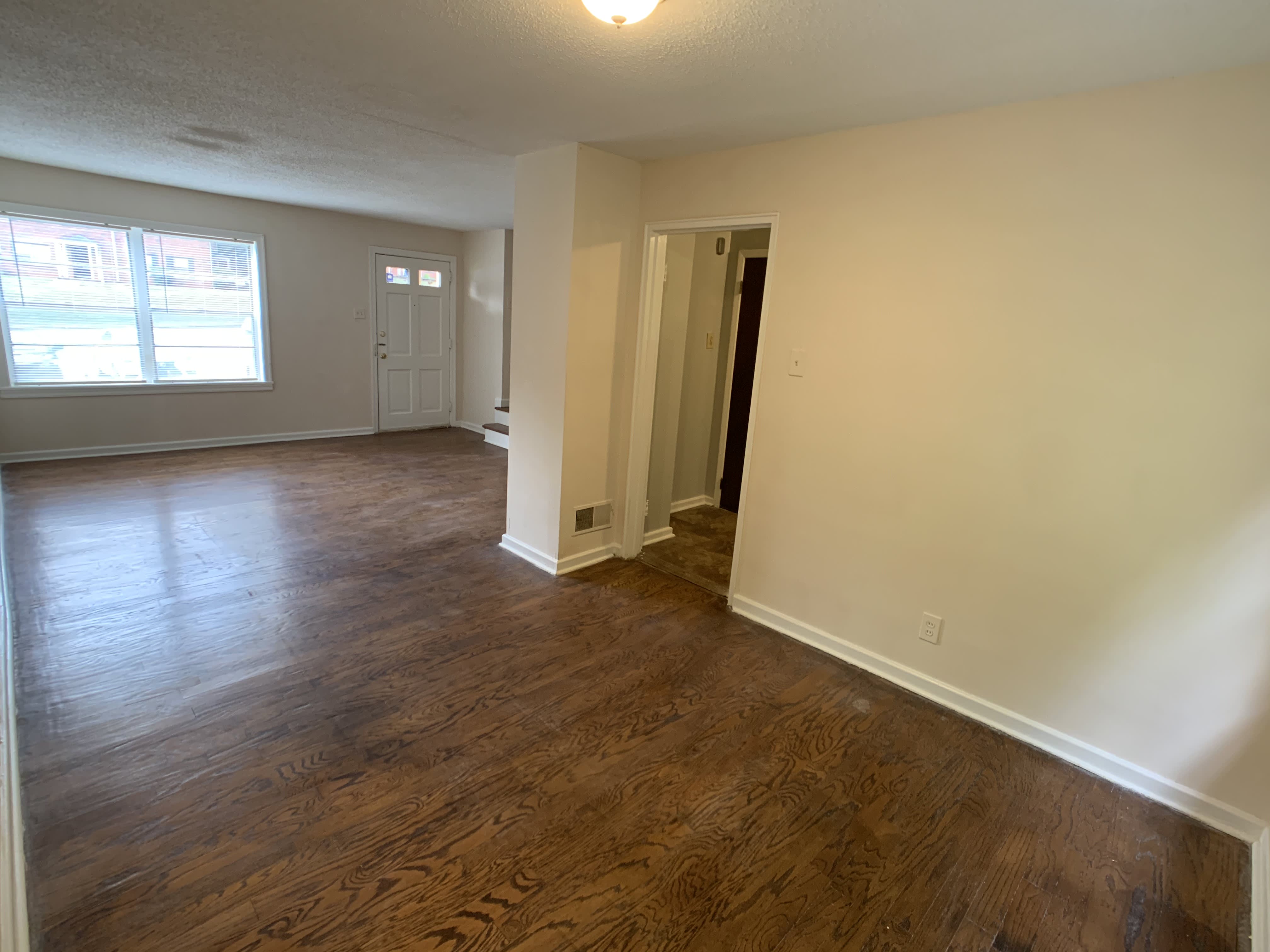 1661 Valley Ave – photo 3