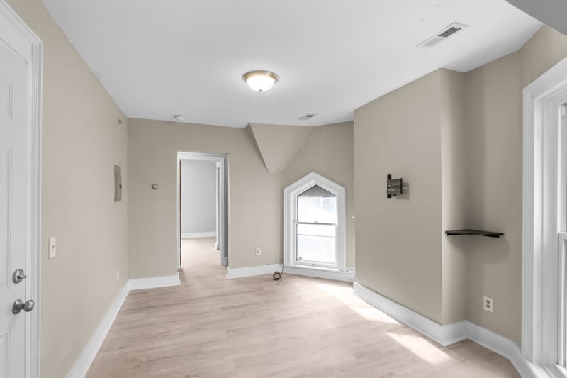 1111 East Genesee Street – photo 5