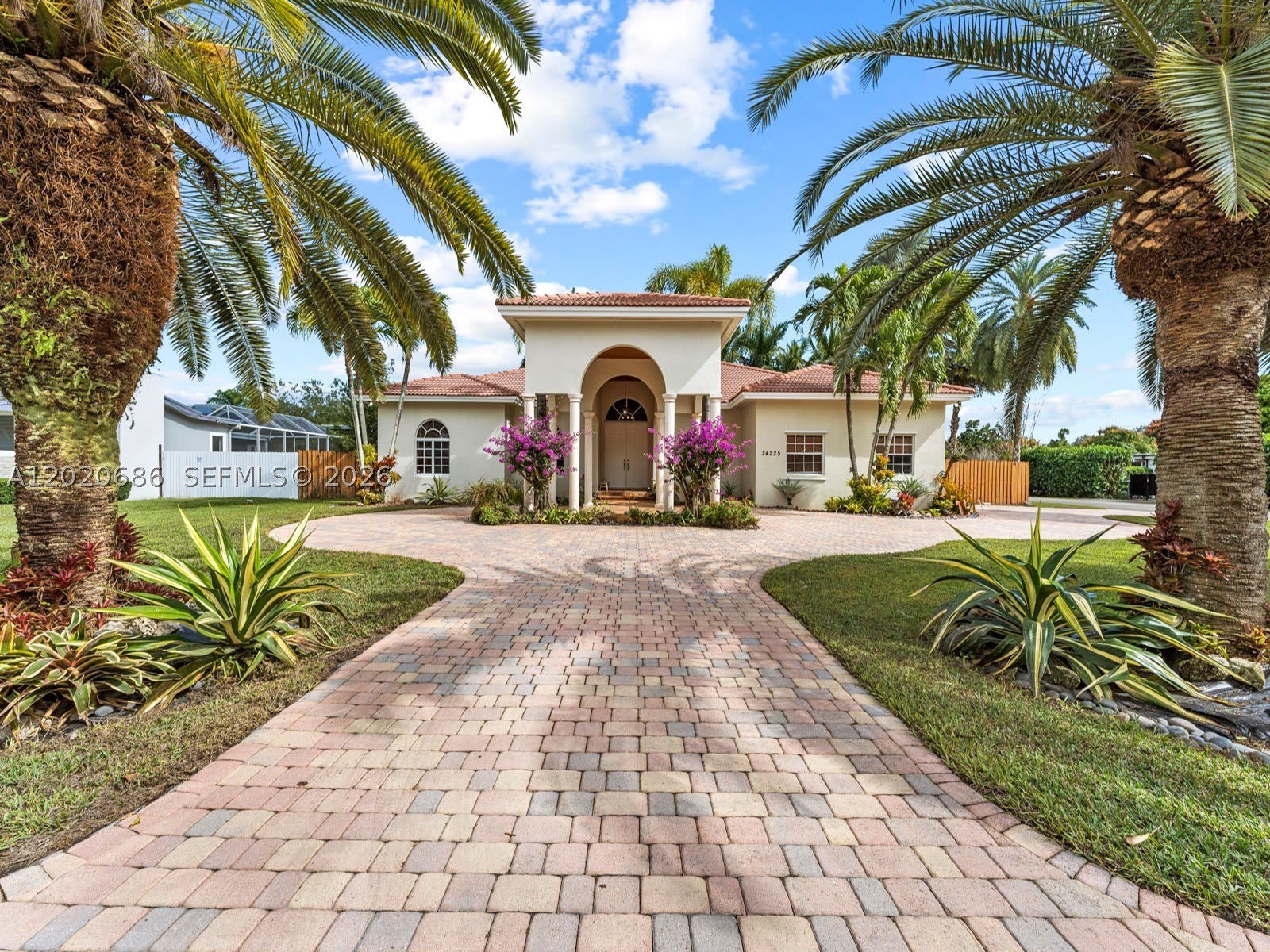 24225 SW 198th Ave – photo 1