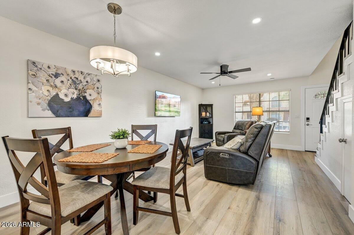 4901 E Kelton Lane – photo 1
