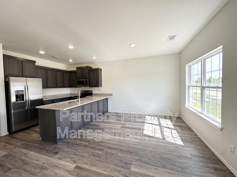 940 South Amarillo Avenue – photo 3